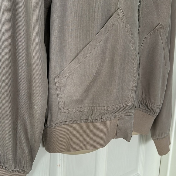 Kenneth Cole Reaction Bomber Jacket - Picture 2 of 4